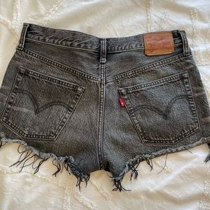 Black 501 Levi Jean shorts